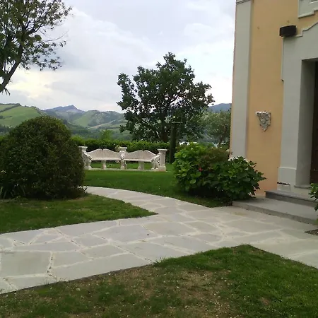 Montrona Rr Gæstehus Imola