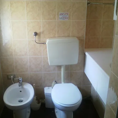 Guest house Montrona Rr