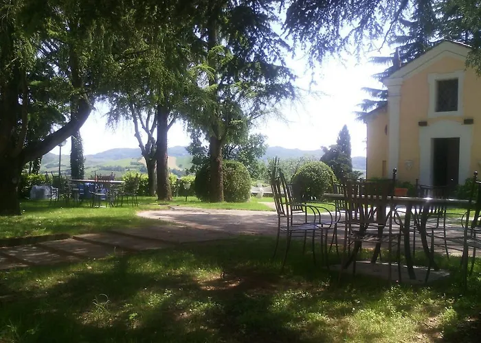 Montrona Rr Konukevi Imola